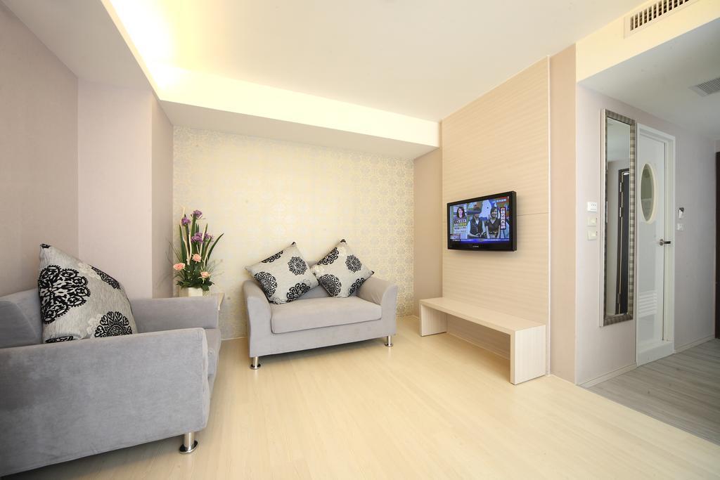 宜都大飯店 Idol Hotel Kaohsiung Eksteriør billede