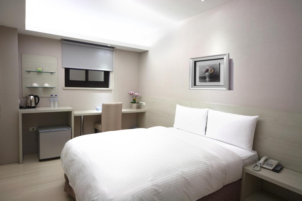 宜都大飯店 Idol Hotel Kaohsiung Eksteriør billede